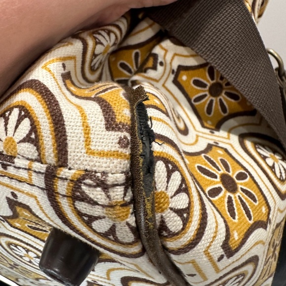 Billabong Retro Floral Canvas Duffel Bag - Picture 6 of 13